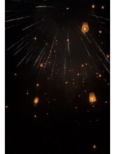 トークセン ビハーラ/ロイクラトンとコムローイ