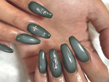 マラマネイル(Malama Nail)/チークネイル/グリーンカラー/秋