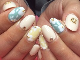 ニュアンスカラーが人気♪