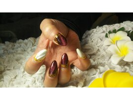 キャッツアイネイル