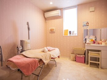 シュプロス(SPROSS)/《Facial room》