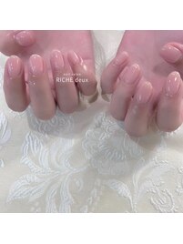 うるうるちゅるんベージュネイル