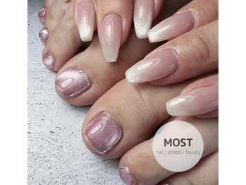 モスト(MOST)/マグネットネイル