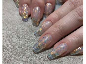 アプサラス プティ(Apsaras putih)/