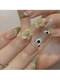 グリーン×フラワーネイル