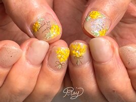 春に人気♪ふんわりミモザネイル