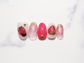 ぷっくっり苺ネイル初回￥7500