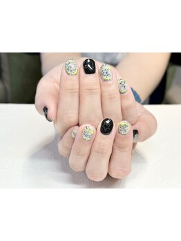 ショートネイルデザインが豊富