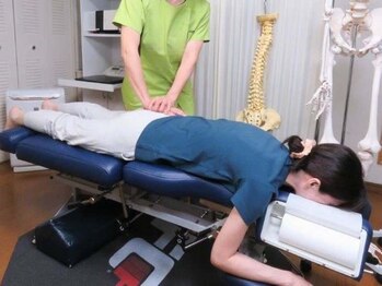 とも整体院の写真/【赤坂駅チカ◎絶妙ほぐし＆ボキボキしない背骨・骨盤矯正◎】頑張る女性を応援！歪みを改善し美姿勢へ☆