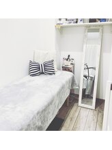 ラ ボーテ ド シル(La beaute de cil)/店内・ビーストロング個室