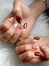 ラヴィリエ(Raviller)/【チェック柄ネイル】持ち込み