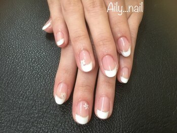 アイリーネイル(Aily nail)の写真/モチ重視！フォルムからこだわりシンプルでも指先が映える上品な仕上がり♪オフィス向けネイルもおまかせ★