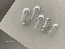 ネイルサロン ブランロール 三軒茶屋店(Blanl'or)/フラワー×白フレンチネイル
