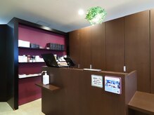 ノーブル(NOBLE)/【ヘアサロン併設/フロント】