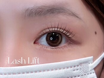 ネロリ バイ エイティスト(neroli by 8ist)/ラッシュリフト[新宿/新宿駅]