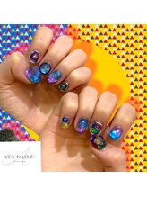 アヤネイルズ アンド アイラッシュ(AYA NAILZ.＆Eyelash)/カラフル元気アート