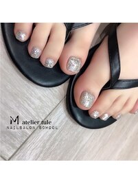 キラキラフットネイル