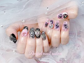 ピンクと黒Xクロムハーツ