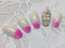 ネイルサロン コアラちゃん/塗りかけ＆ストーン埋めつくし