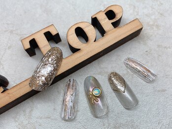 七色キラキラネイル