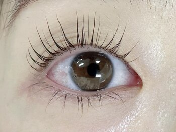 プラスアイ 銀座中央通り店/パリジェンヌ 担当:長野