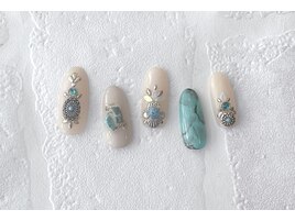 ビジューネイル