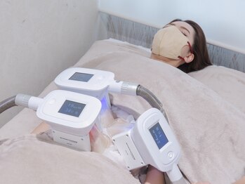 メディカルエステ 新宿店の写真/-12度脂肪冷却×次世代EMSで楽々BODYメイクが新常識♪サブスク・回数券のご用意も◎【新宿】