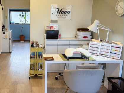 ムーン(Moon)の写真