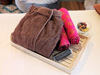 マレーシアセレクション 大阪梅田店(Malaysia selection)/ハーブスチームのお着換え