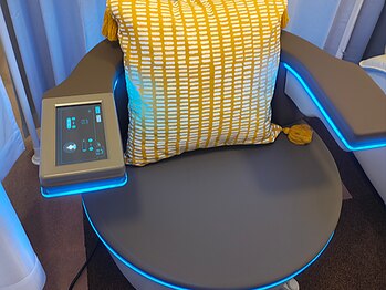 セルフダック 京都長岡京店の写真/骨盤底筋チェア◎ゆがみからくるお悩みにアプローチし女性の美をサポートする革新的な新体験を提供します♪