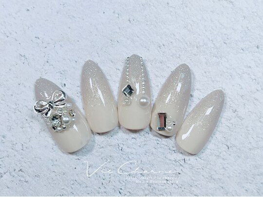 2025年冬】ゴージャス スーパーロングのネイルデザイン集｜人気順｜9  