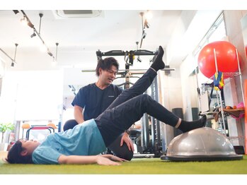 アーク コンディショニングラボラトリー ジユウガオカ(ARK Conditioning Laboratory)/ヒップアップトレーニング