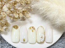 ネイルルームシャイン/