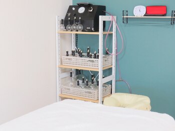 足もみ堂松の葉/カッピング用の機械