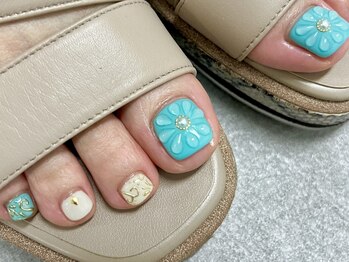 ユイット(HUIT)/～ぷっくりフラワー、フット～