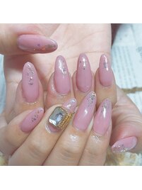 青みピンクカラービジューネイル