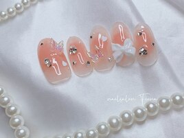 パーツのせチークネイル