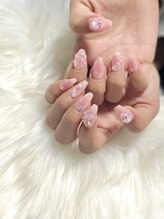 ベルズ(bells)/チークネイル