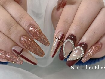 ネイルサロン エーレ 梅田店(Ehre)の写真/【梅田駅スグ】モチ抜群◎カラー変更可能!!トレンドデザイン豊富＆持ち込みアートコースで理想の指先に!!♪