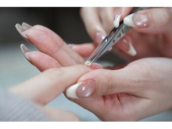 シーネクシル(C-NEXIL)/種類豊富のパーツで華やかさ倍増