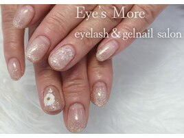 ワンポイントフラワーネイル