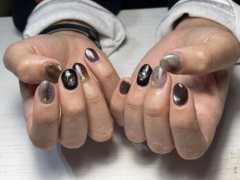 ナナハチ(78)/ブラックネイル