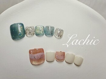 ラシック(Lachic)の写真/あなたの魅力を引き出す大人可愛いフットデザイン★特別な日だけでなく日常でも思わずうっとりする足先へ♪