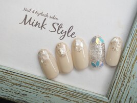 ベージュシェルネイル