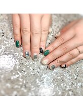 リノン(Linon)/個性派ネイル ¥11000