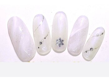 パラジェル・フィルイン導入店　LUKE NAIL Ginza【ルークネイルギンザ】/シンプルアートコース