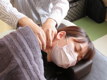 整体リードの写真/【バキバキしない整体】肩こり◎家事や育児で疲れた身体を癒します♪初めての方もお気軽にご来店ください！