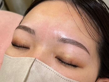 リフラ ナガラ(Li-Fra NAGARA)/美眉スタイリングで垢抜け！