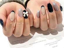 アルジャーノン リトリート(ALGERNON retreat)/フレンチガーリーネイル