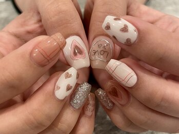 プラス ファースト(Plus 1st)/ハートネイル　byKobayashi